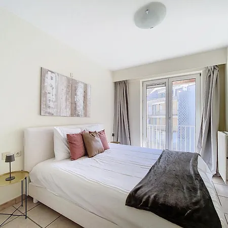 Zoute, Zandstraat - Zeezicht - 2 Grote Slaapkamers * Knokke-Heist